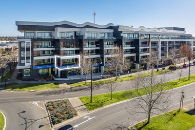 /international/au/117-173-caroline-springs-boulevard-caroline-springs-vic-150598176/