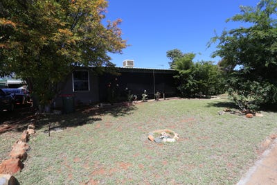 /international/au/31-hakea-st-kambalda-west-wa-152675076/