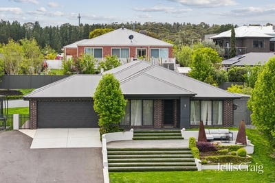 /international/au/16-holmsgarth-court-brown-hill-vic-151921380/