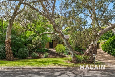 /international/au/32-crossing-road-aberfoyle-park-sa-152618488/