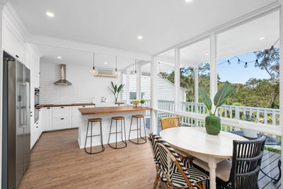 /international/au/18-palmgrove-place-north-avoca-nsw-152416432/