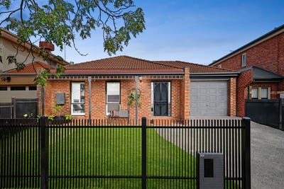 /international/au/5-cedar-drive-maribyrnong-vic-151072052/