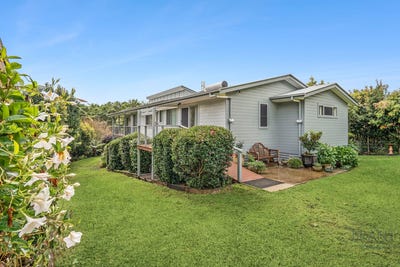 /international/au/8-laurel-street-maleny-qld-151066156/