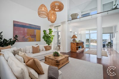 /international/au/8b-reserve-street-bicton-wa-148240544/