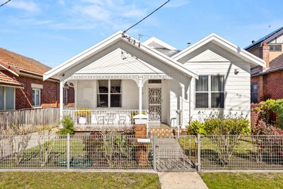 /international/au/15-warrah-street-hamilton-east-nsw-152054748/