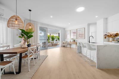 /international/au/15-palma-crescent-varsity-lakes-qld-152451968/