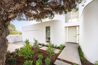 /international/au/5-leonie-court-brighton-vic-151265300/