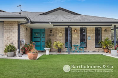 /international/au/10-mcbean-street-boonah-qld-151160536/
