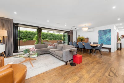 /international/au/12-156-bay-street-port-melbourne-vic-152605756/