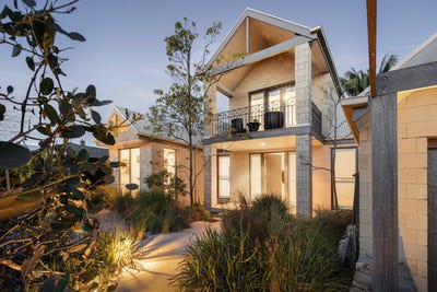 /international/au/12-wave-street-hampton-vic-152535244/