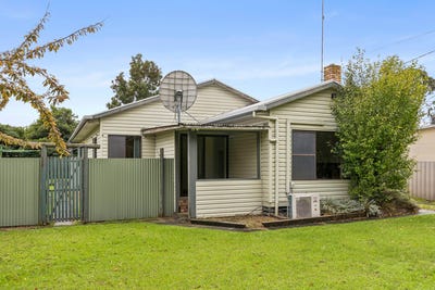 /international/au/5-murrock-street-simpson-vic-150899928/