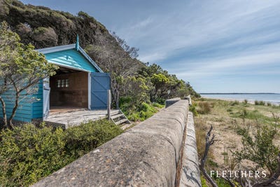 /international/au/beach-box-111-rye-vic-152457412/