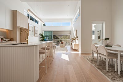 /international/au/20b-new-mount-pleasant-road-balgownie-nsw-151130792/