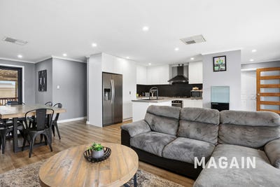 /international/au/425-states-road-morphett-vale-sa-151219264/