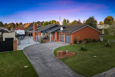 /international/au/2-links-court-invermay-park-vic-152560496/