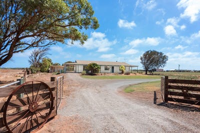 /international/au/34449-brand-highway-greenough-wa-700404904/