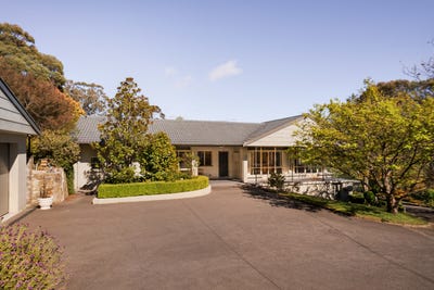 /international/au/6-west-street-lithgow-nsw-152618252/