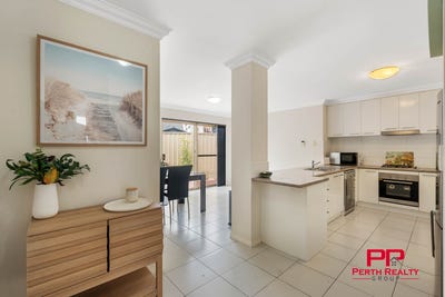 /international/au/30d-hartfield-way-westminster-wa-150714780/