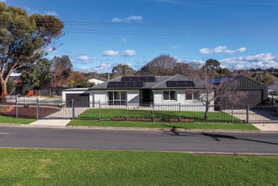 /international/au/4-jaensch-road-hahndorf-sa-151590308/