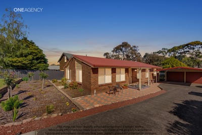 /international/au/44-river-road-ambleside-tas-152689896/