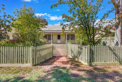 /international/au/1-46-mitchell-street-echuca-vic-151311296/