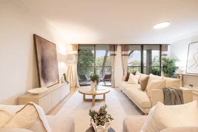 /international/au/10-21-priory-road-waverton-nsw-152484088/