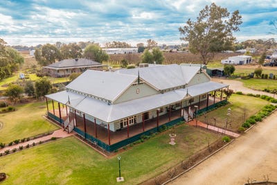 /international/au/5-muscara-court-yarroweyah-vic-150784920/