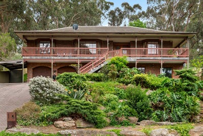 /international/au/9-bushland-drive-bellevue-heights-sa-152479004/