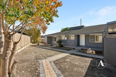 /international/au/1f-prendiville-way-langford-wa-151348740/