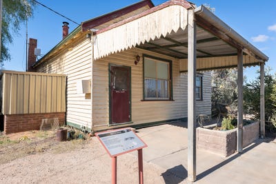 /international/au/28-wattle-street-manangatang-vic-148564584/
