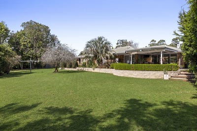 /international/au/12-ironbark-court-highfields-qld-150857040/