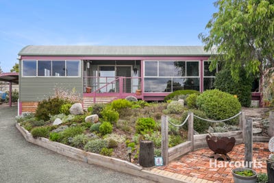 /international/au/1-35-main-street-bridport-tas-150846848/