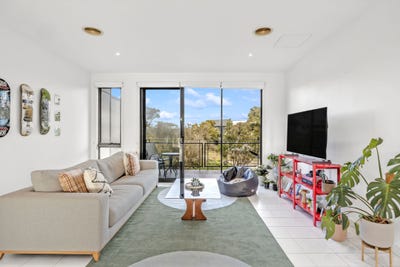 /international/au/33-coast-drive-torquay-vic-152038484/