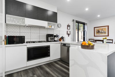 /international/au/2-74b-centenary-street-seaford-vic-148282560/
