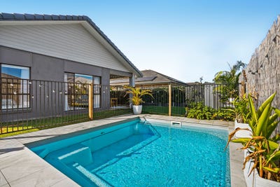 /international/au/15-woodfern-dr-upper-caboolture-qld-152106600/