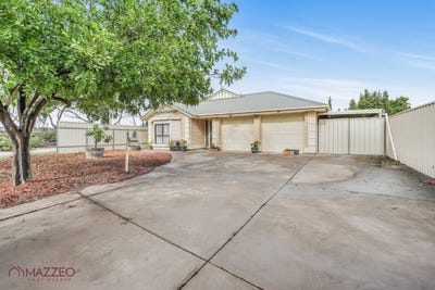/international/au/3-strathaird-court-smithfield-sa-151207328/