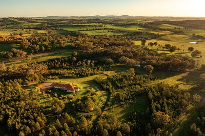 /international/au/69-sunset-lane-wagga-wagga-nsw-700420248/