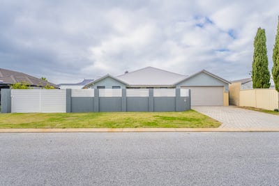 /international/au/11-harney-road-secret-harbour-wa-148546336/