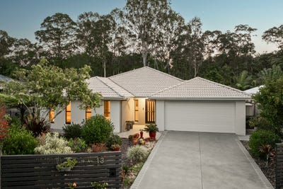 /international/au/13-oakleaf-close-tewantin-qld-151229036/