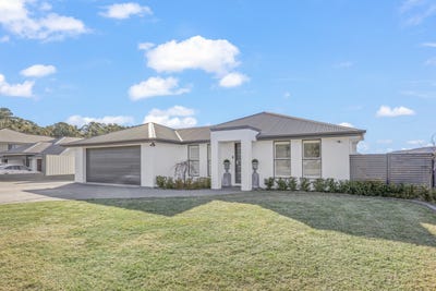 /international/au/19-surveyors-way-south-bowenfels-nsw-148416716/