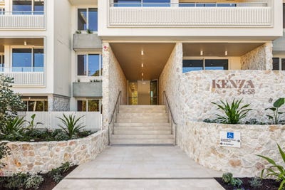 /international/au/2-02-54-58-beaconsfield-street-newport-nsw-152603008/