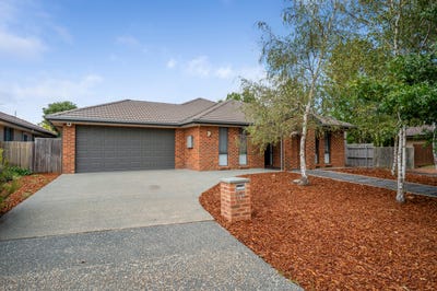/international/au/10-nimbera-street-harrison-act-150742976/