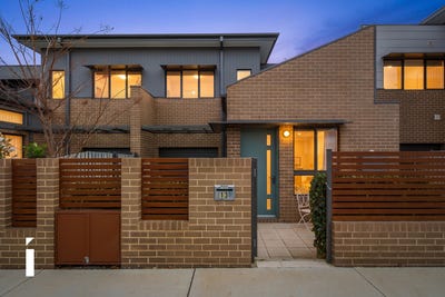 /international/au/13-havard-street-strathnairn-act-151199848/