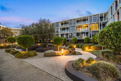 /international/au/228-33-quay-boulevard-werribee-south-vic-150610408/
