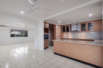 /international/au/5-apollo-drive-andergrove-qld-150976396/
