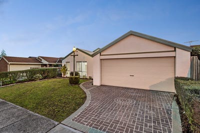 /international/au/33-county-drive-berwick-vic-148590884/