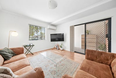 /international/au/36-18-whitlock-road-queens-park-wa-152310932/