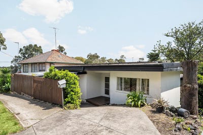 /international/au/33-greenbank-crescent-pascoe-vale-south-vic-152653560/