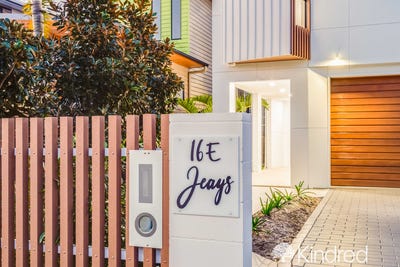 /international/au/16e-jeays-street-scarborough-qld-148633524/?lang=id