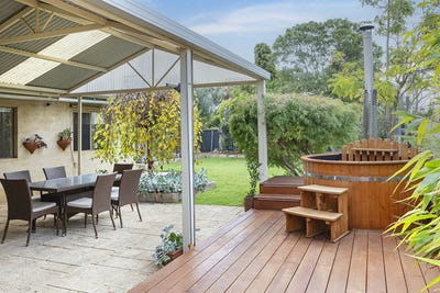 /international/au/28-george-way-broadwater-wa-151383328/